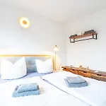 App 2 Stylische Surfoase Am Wasser Apartman