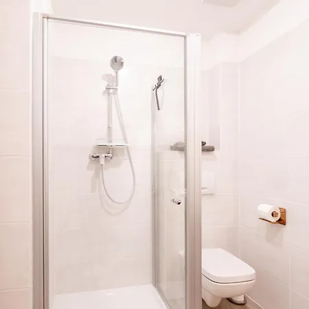 App 2 Stylische Surfoase Am Wasser