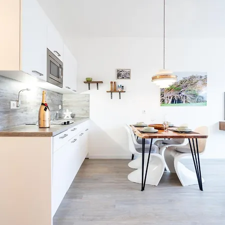 App 2 Stylische Surfoase Am Wasser * Dranske