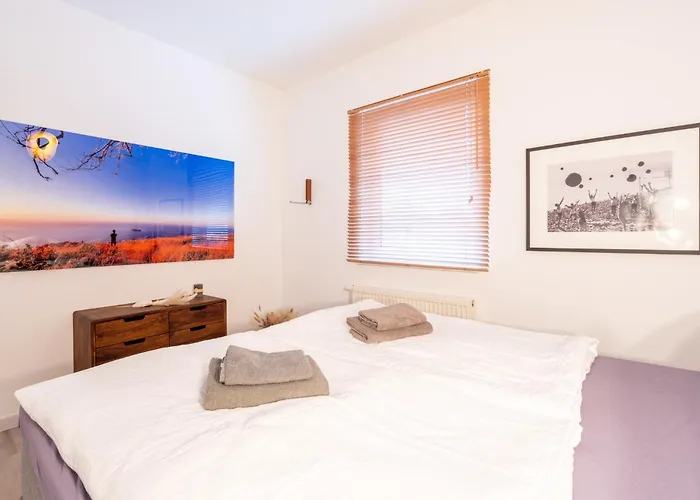 App 2 Stylische Surfoase Am Wasser