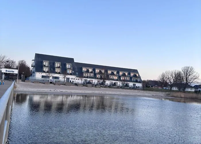 App 2 Stylische Surfoase Am Wasser